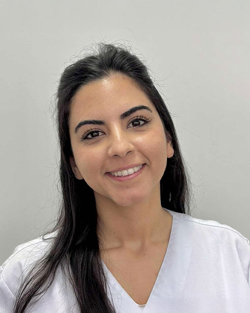 Zahnärztin Syrine Karoui - Zahnarzt ZvL Stuttgart